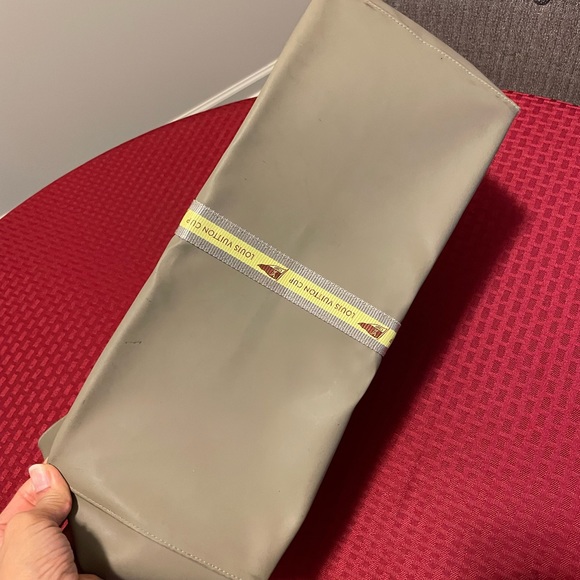 Authentic Louis Vuitton World Cup Pouch - Picture 7 of 10